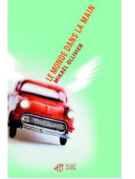 Le Monde dans la Main